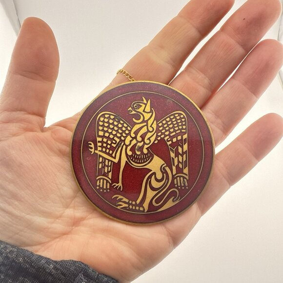 Metropolitan Museum Of Art MMA Necklace Winged Lion St Marks Brooch Red Enamel - Picture 3 of 16